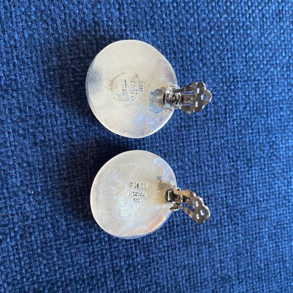 Mexican Silver Clip-on Earrings - Picture 2 of 3